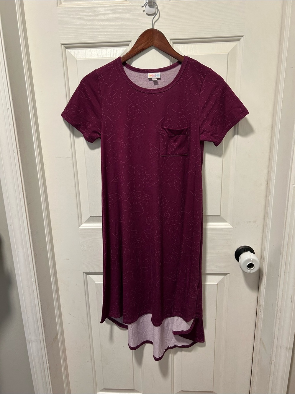 LuLaRoe Carly Plum High-Low Pocket Tee Dress